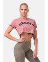 NEBBIA voľný Fit &amp; Sporty crop top z kolekcie HERO N 2 Collection pre novodobé hrdinky, ktoré nič nezastaví pri plnení svojich cieľov.