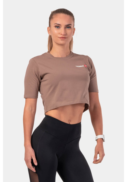 NEBBIA Minimalist Logo NEBBIA Crop T-shirt brown