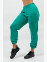 Sweatpants that will become your reliable companion when you don't want to spend time thinking about what to wear. 